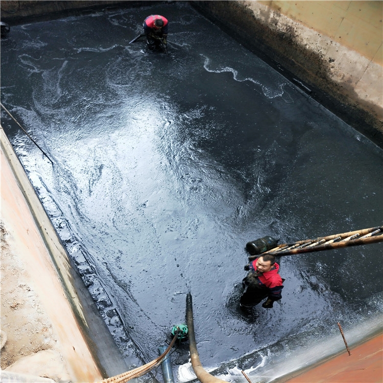 霍尔果斯废水池清理